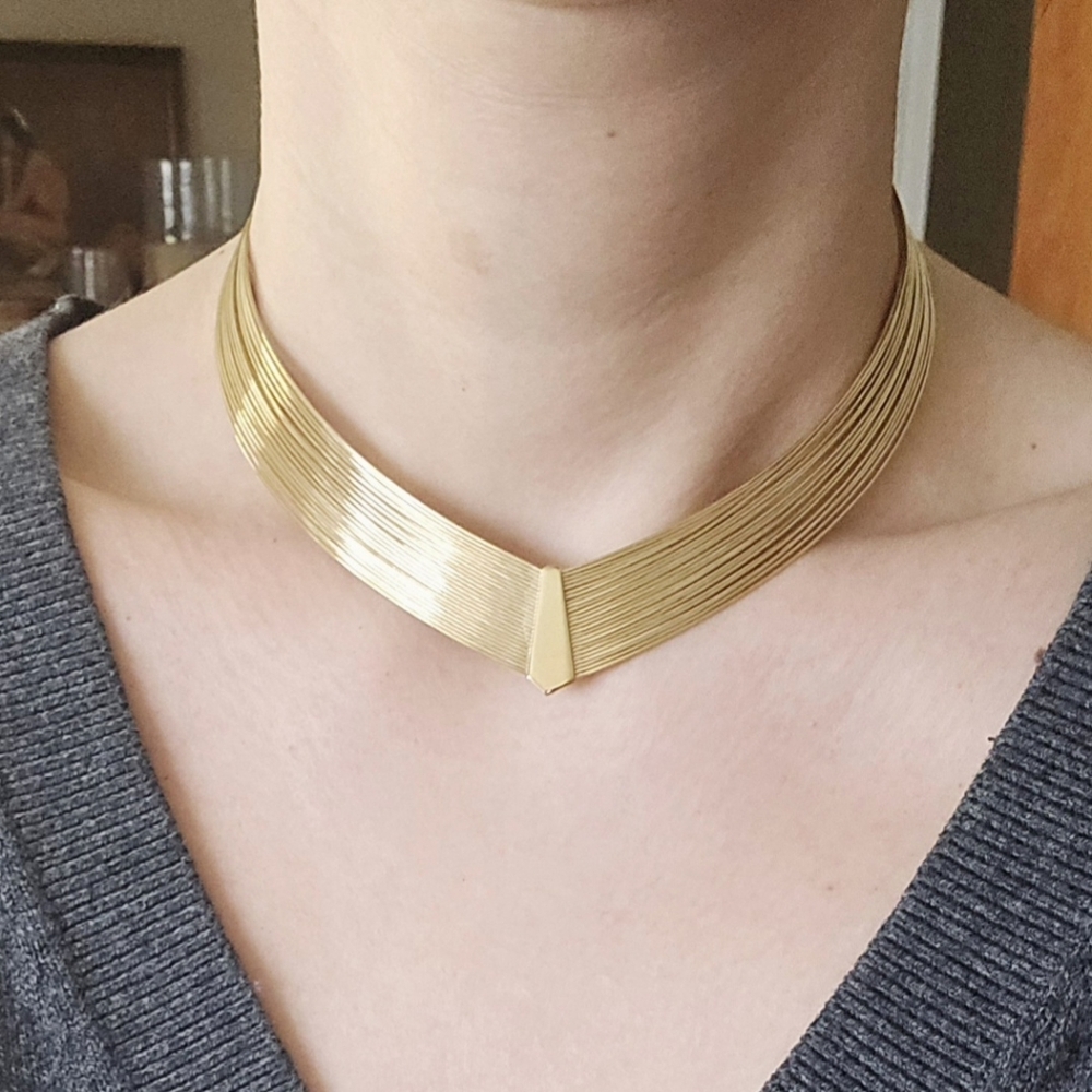 Vintage Gold V Neck Classic Collar Elegant Necklace
